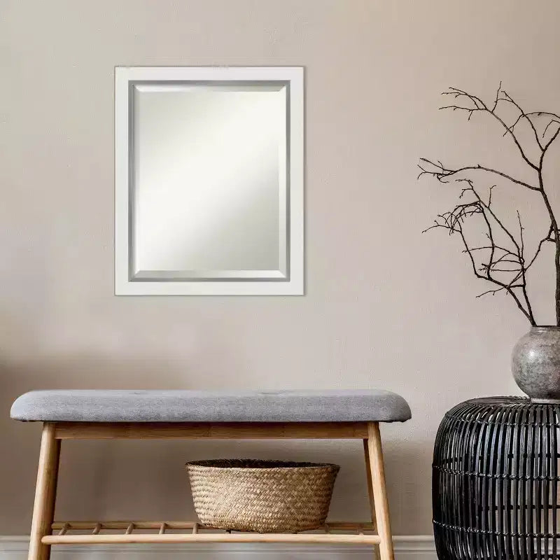Amanti Art 19 po x 23 po Miroir mural encadré fin Eva Argent : Biseauté moderne, aucun assemblage requis