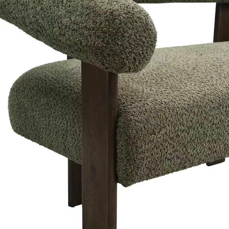 Christopher Knight Home Webb Causeuse rembourrée en bouclette de 53 po en bois d'hévéa au design moderne