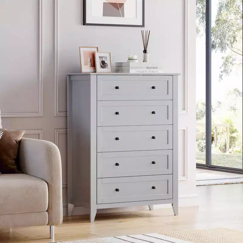 Commode à 5 tiroirs, table de chevet moderne et haute avec tiroirs profonds et poignée ronde en nickel, armoire de rangement en bois, blanche