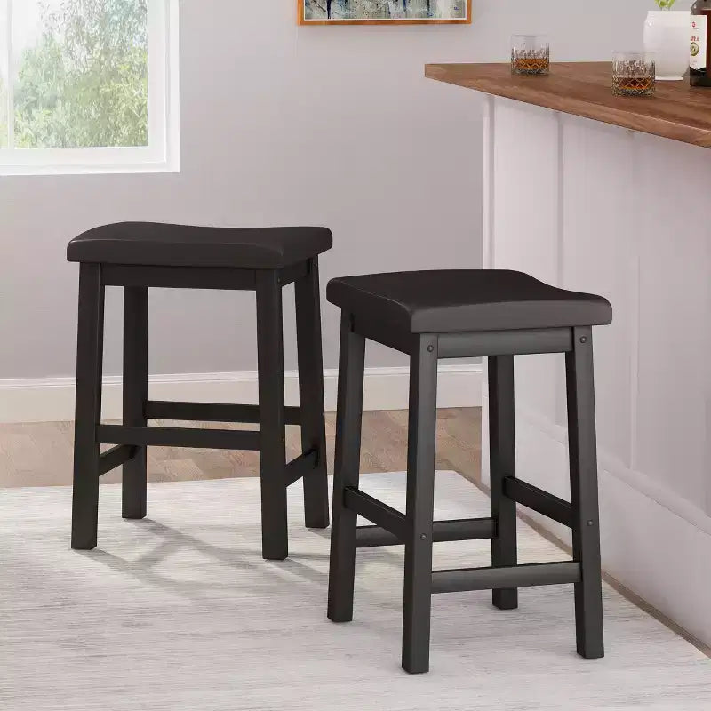 Tabourets de comptoir sans dossier en bois d'hévéa de 61 cm Christopher Knight Home Pomeroy Farmhouse (lot de 2)