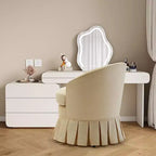 Fauteuil Acekool de style moderne du milieu du siècle avec dossier ergonomique incurvé et pieds en bois, siège d'appoint peu encombrant pour chambre et salon