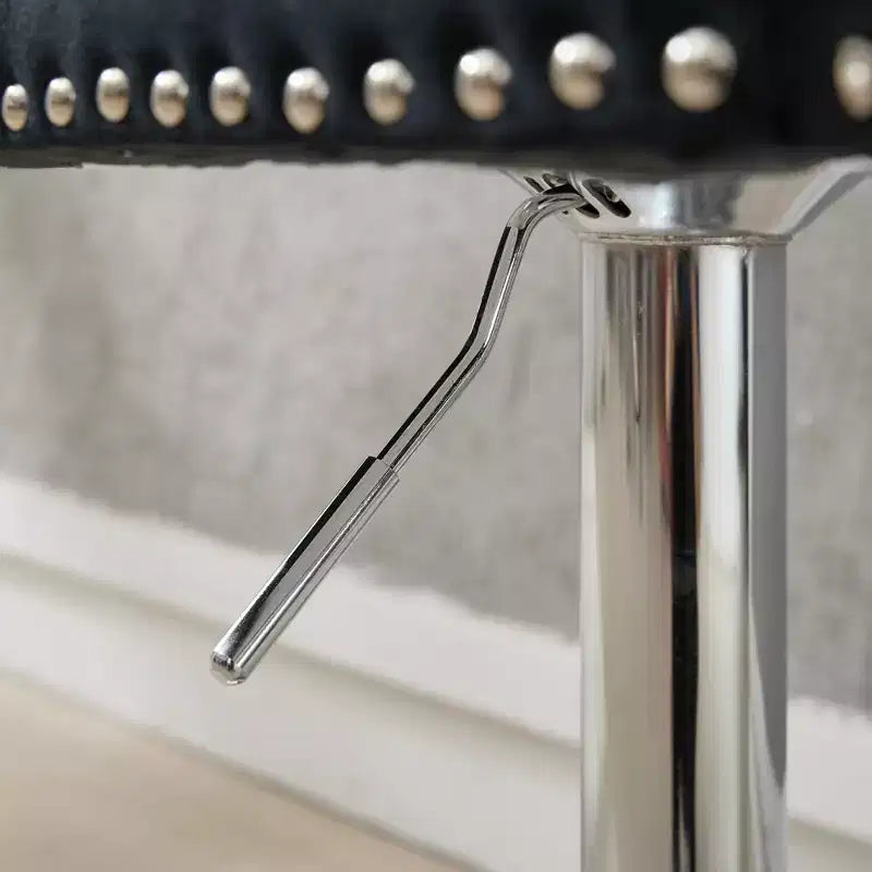 CLIHOME Lot de 2 tabourets de bar pivotants épais en velours chromé, hauteur réglable de 63,5 à 83,8 cm, boutons touffetés et plissage en losanges