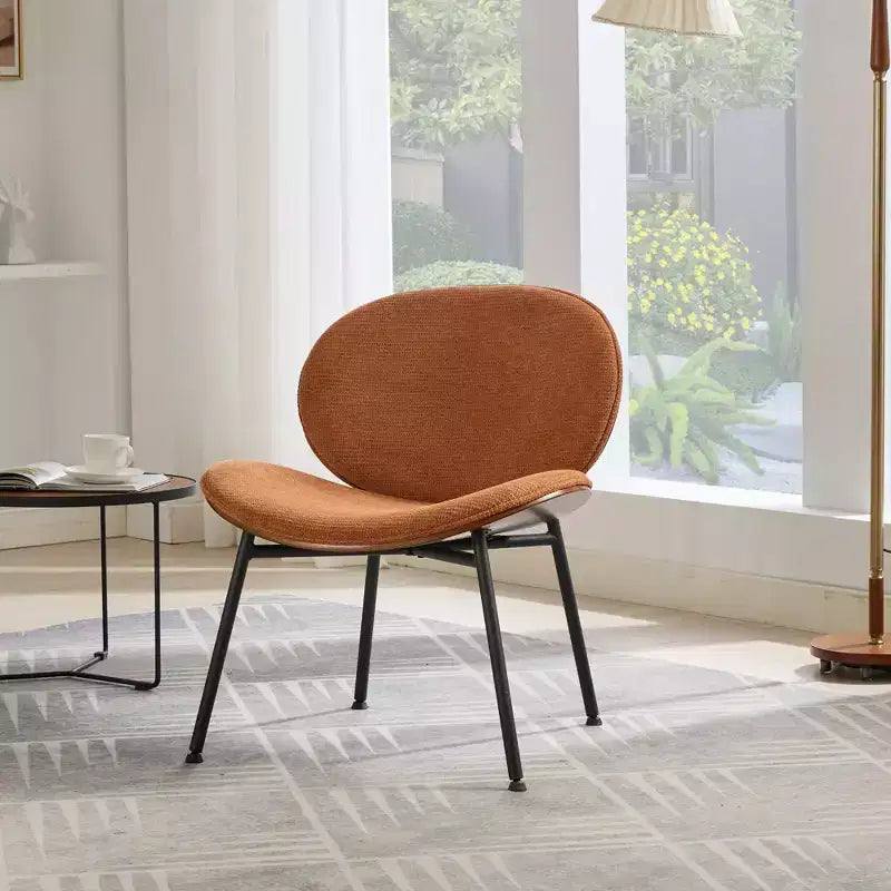 CLIHOME Chaise coquille moderne du milieu du siècle, chaise d'appoint trépied, chaise longue en cuir au fini noyer, dossier confortable