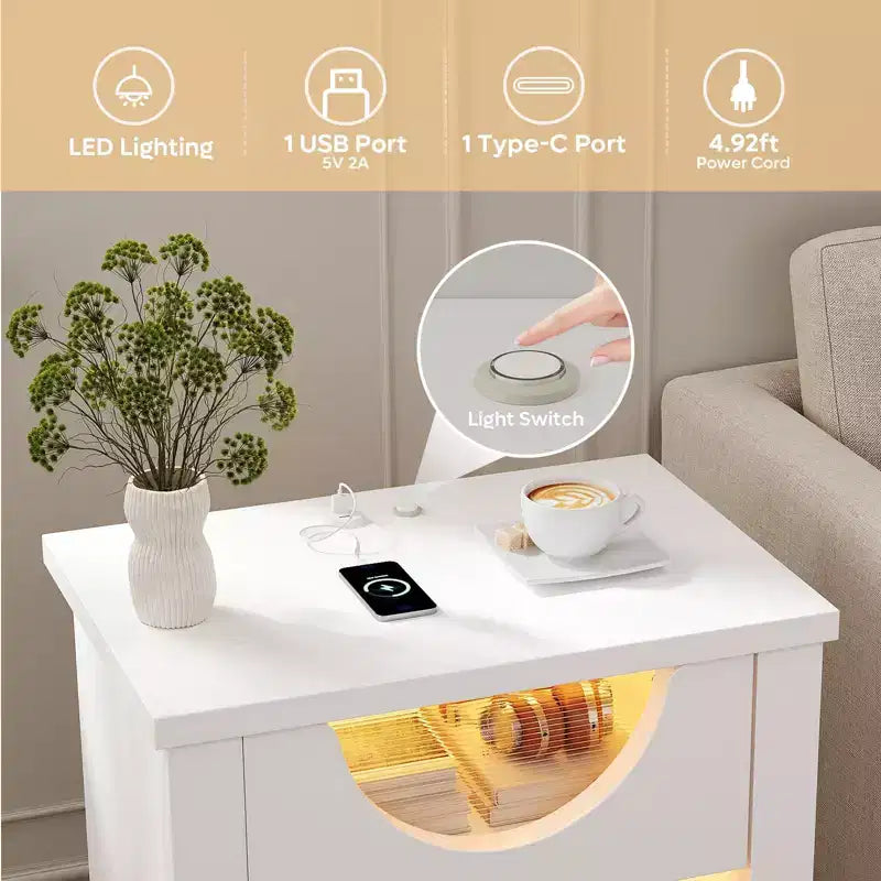 Bestier – Lot de 2 tables de chevet avec station de recharge, tables d'appoint LED modernes avec tiroir pour chambre à coucher et salon