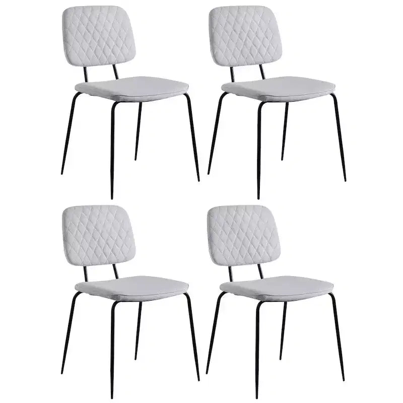 Chintaly Imports, chaise d'appoint contemporaine avec dossier à motif losanges