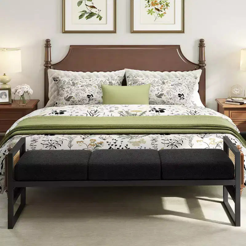 Bekrvio Banc long rembourré en bouclette de 145 cm avec cadre en métal et côtés en rotin PE, banc de bout de lit, banc d'entrée moderne pour salon