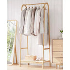 Portant à vêtements Acekool en bambou avec étagère de rangement, organiseur de vêtements autoportant pour chambre à coucher, entrée, salon, design peu encombrant