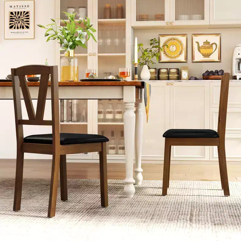 Lot de 2/4 chaises de salle à manger Costway en cuir PU avec dossiers évidés