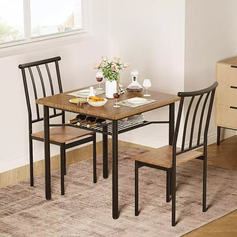 Ensemble table de salle à manger Acekool pour 2 personnes avec porte-bouteilles, table et chaises de cuisine carrées 3 pièces, cadre métallique, peu encombrant pour petit appartement, marron rustique