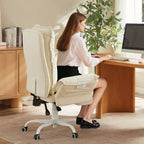 Chaise de bureau Bestier avec repose-pieds et accoudoirs relevables, chaise ergonomique à dossier haut avec poches latérales, chaise en cuir à pieds croisés avec roulettes
