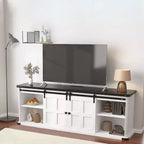 Meuble TV Coolmee de 70 pouces pour téléviseurs jusqu'à 75 pouces avec prise de courant, meuble de divertissement de style ferme avec portes coulissantes de grange et armoires de rangement
