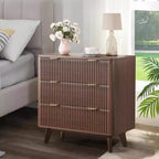 Table de chevet moderne 3 tiroirs encastrés de 81 cm de large avec poignées dorées et grands tiroirs, table de chevet en bois au profil incurvé pour chambre à coucher, salon