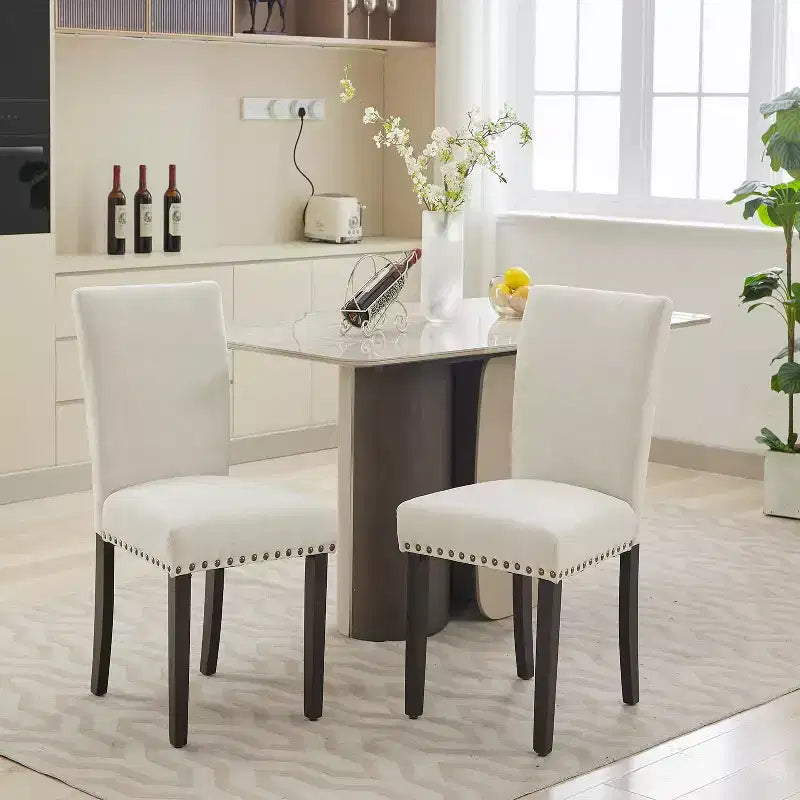 Lot de 2 chaises de salle à manger, ensemble de chaises de salle à manger rembourrées avec clous décoratifs/pieds en bois et coussins. Chaises de salon modernes