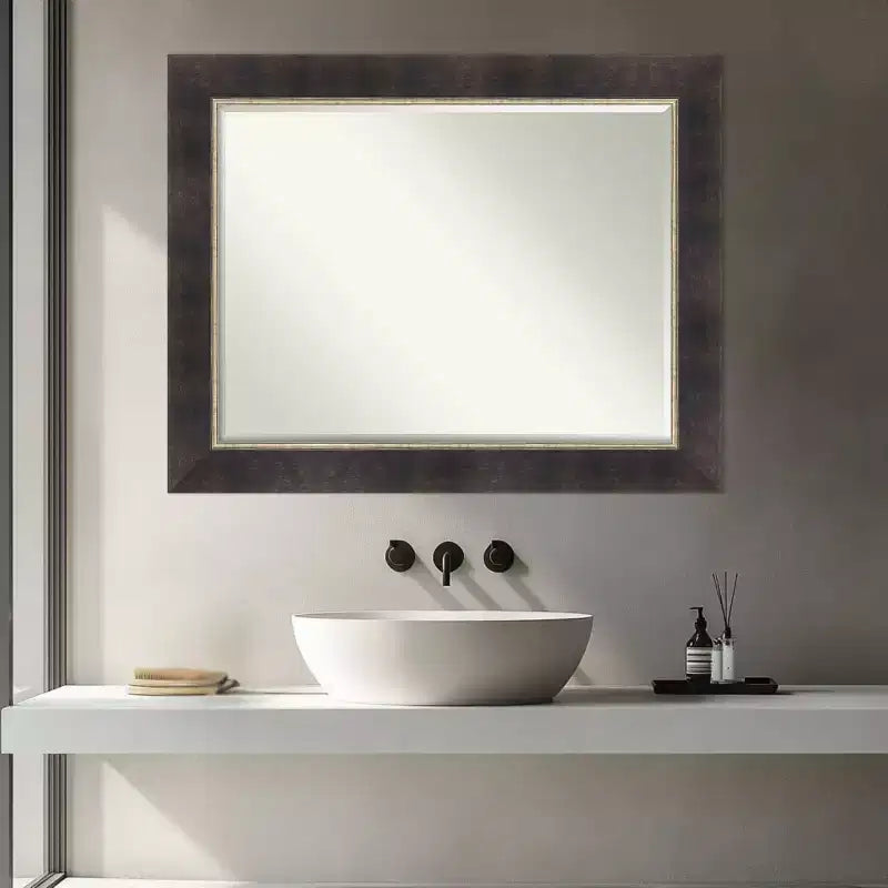 Amanti Art Odin Miroir Mural de Salle de Bain en Bois biseauté Petite Bronze Antique 28,75 x 22,75 po