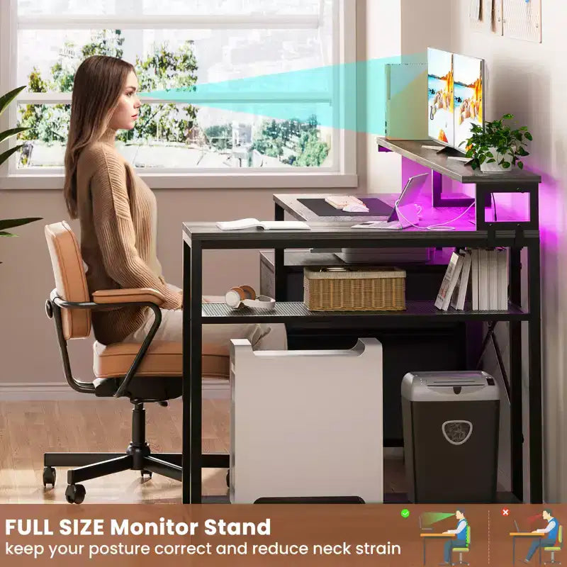 Besiost Bureau d'angle en L de 57 pouces avec station de charge, table d'ordinateur d'angle avec tiroirs de classement et étagères de rangement