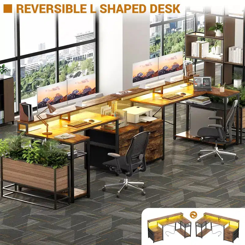 Besiost Bureau d'angle en L de 57 pouces avec station de charge, table d'ordinateur d'angle avec tiroirs de classement et étagères de rangement