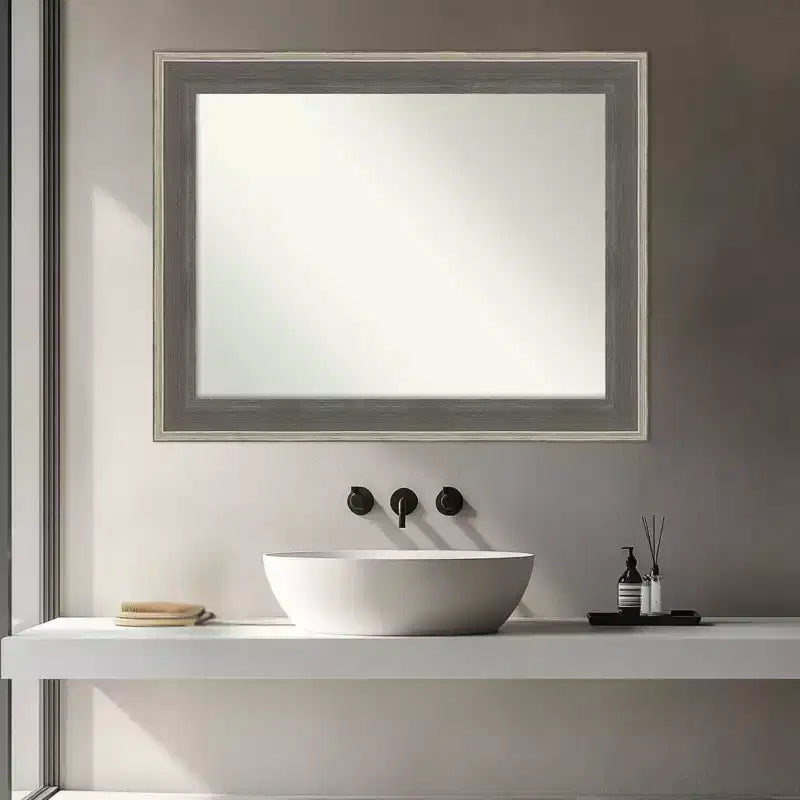 Miroir mural de salle de bain encadré en bois Amanti Art Cottage sans biseau