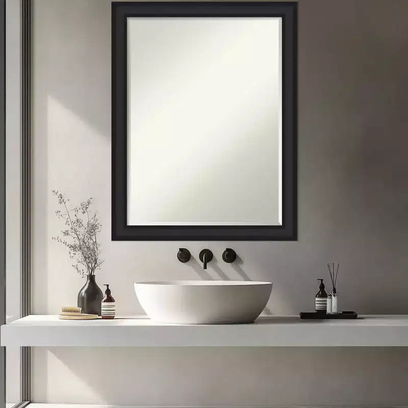 Miroir mural de salle de bain Amanti Art Oliver, cadre en bois biseauté étroit d'un demi-pouce