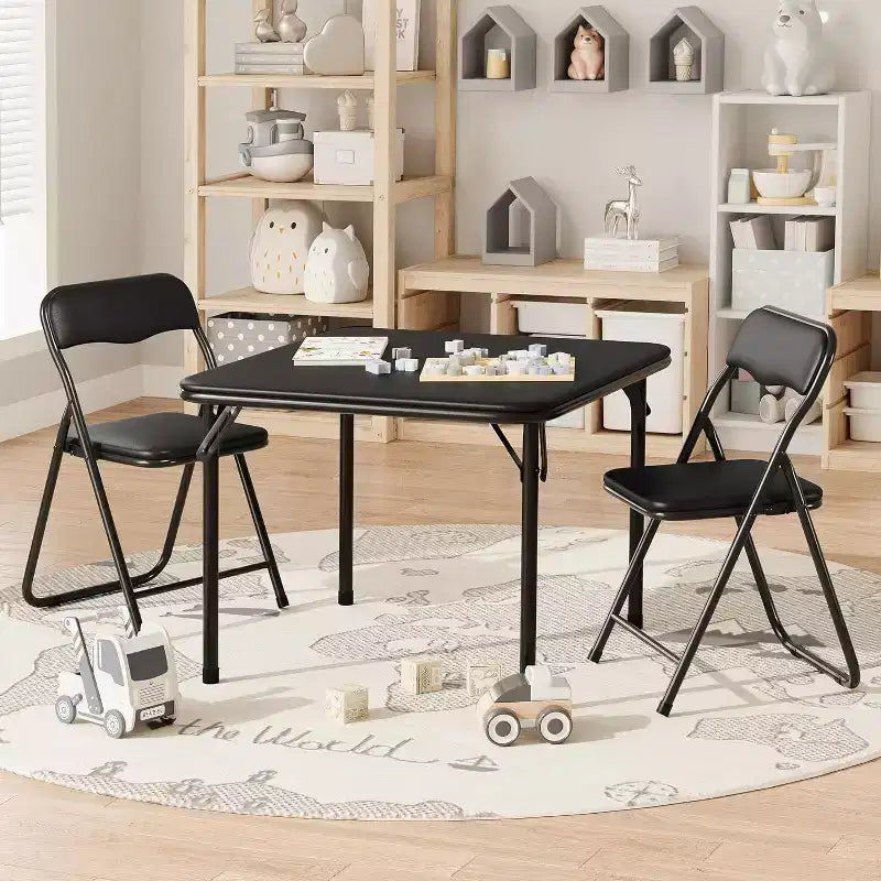 Ensemble table et deux chaises pliantes pour enfants, avec coussins en PU, facile à ranger, idéal pour les repas, la lecture et les jeux des enfants.