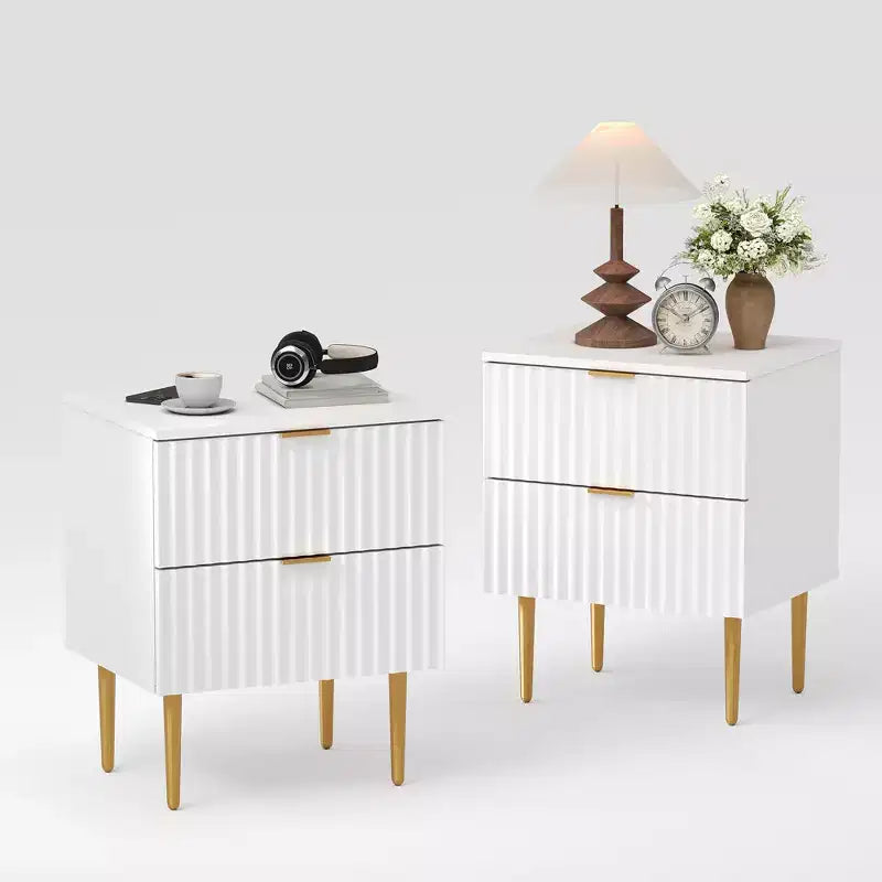 1 Table de chevet cannelée moderne avec station de charge et 2 tiroirs, table de chevet dorée et bois, petite table d'appoint avec ports USB et prises pour chambre à coucher