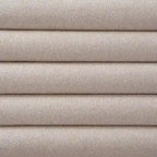 Cadre de lit plateforme Queen avec tête de lit capitonnée en bouclette et cadre en bois d'hévéa – Taupe / Naturel, pour 1 à 2 personnes