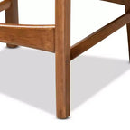 Lot de 2 tabourets de bar hauteur comptoir Katya en bois, marron - Baxton Studio : finition noyer, revêtement en polyester, repose-pieds