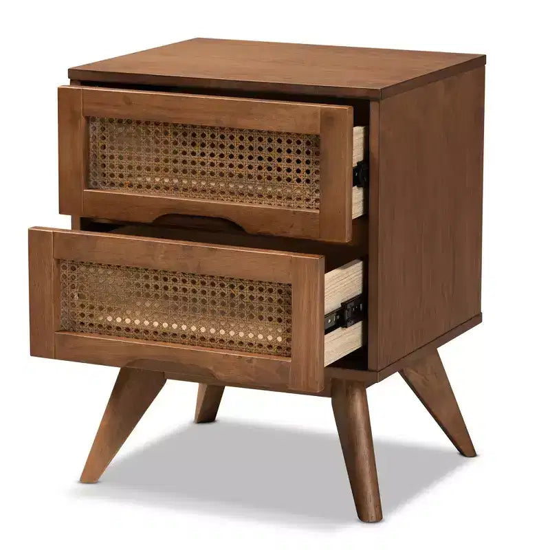 Table de chevet en bois de Barrett et rotin synthétique : 2 tiroirs, pieds inclinés - Baxton Studio