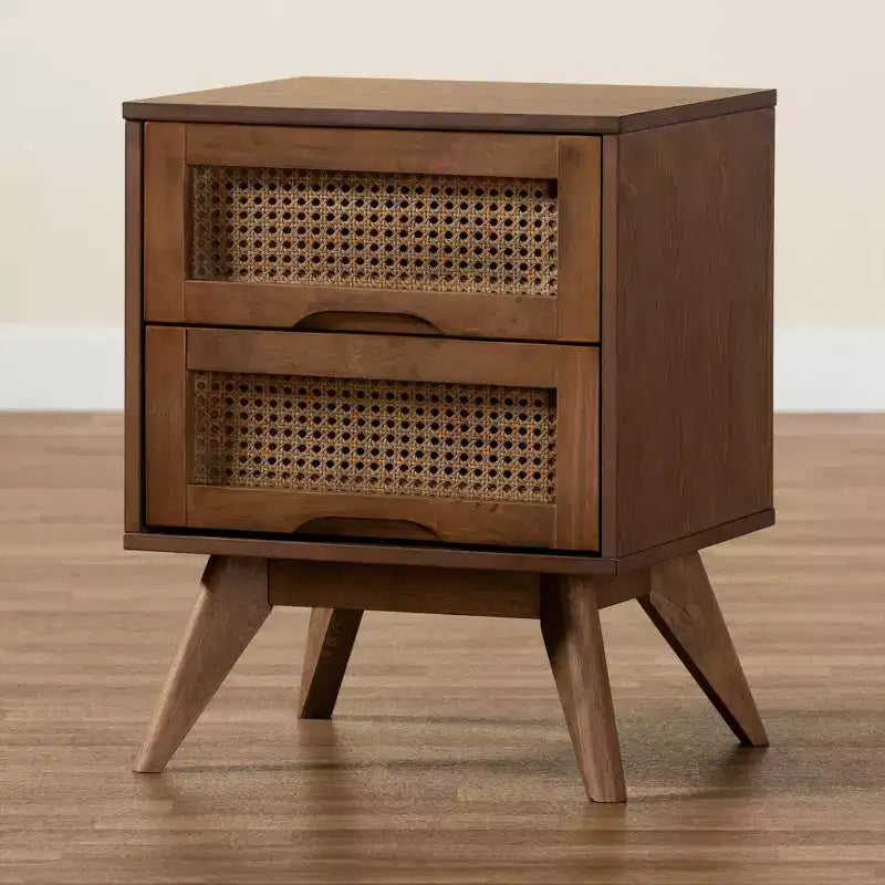 Table de chevet en bois de Barrett et rotin synthétique : 2 tiroirs, pieds inclinés - Baxton Studio