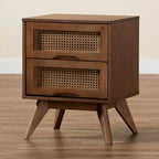 Table de chevet en bois de Barrett et rotin synthétique : 2 tiroirs, pieds inclinés - Baxton Studio
