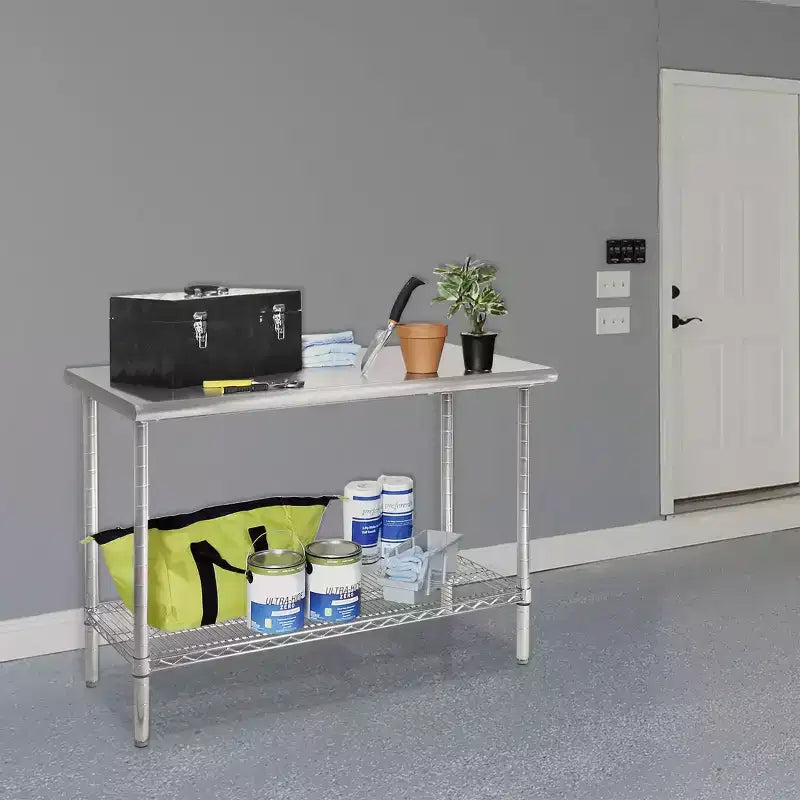 Table de travail commerciale en acier inoxydable, plateau certifié NSF, finition chromée – Seville Classics : hauteur 35,5 po, chariot de cuisine avec rangement