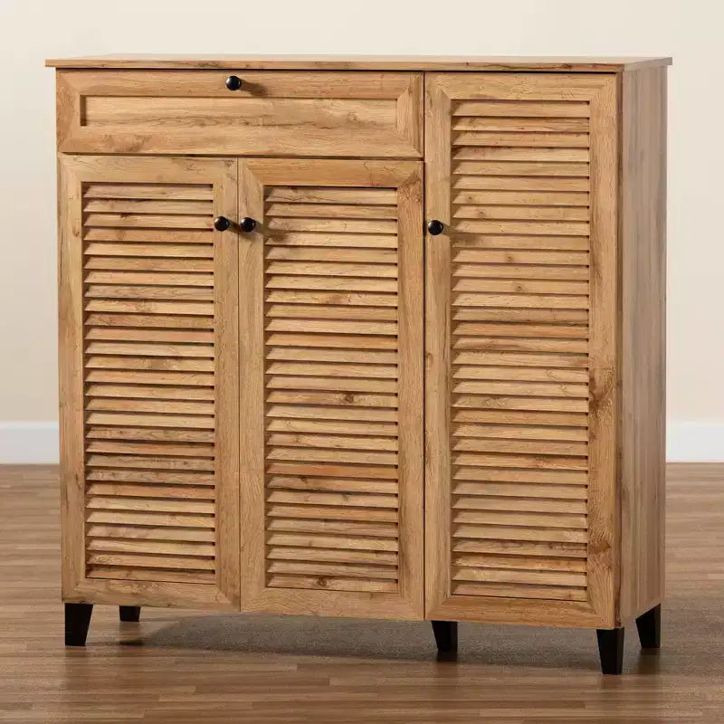 Armoire de rangement à 3 portes et tiroir Coolidge Wood Chêne Marron – Baxton Studio : Organiseur de chaussures 21 paires, Pieds fuselés