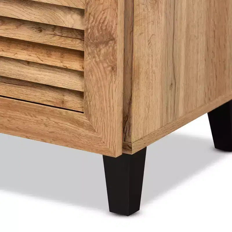 Armoire de rangement à 3 portes et tiroir Coolidge Wood Chêne Marron – Baxton Studio : Organiseur de chaussures 21 paires, Pieds fuselés
