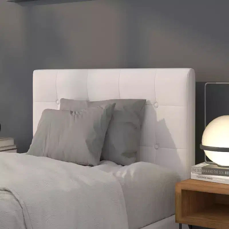 Tête de lit capitonnée en tissu Lennox de Flash Furniture