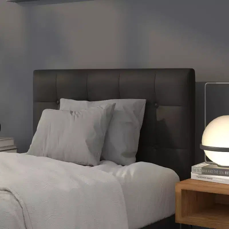 Tête de lit capitonnée en tissu Lennox de Flash Furniture