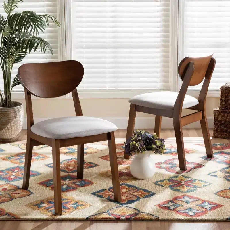 Lot de 2 chaises de salle à manger Damara en tissu d'ameublement et bois - Baxton Studio