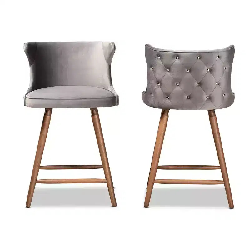 Lot de 2 tabourets de bar Sagira de hauteur comptoir, en velours et bois – Baxton Studio