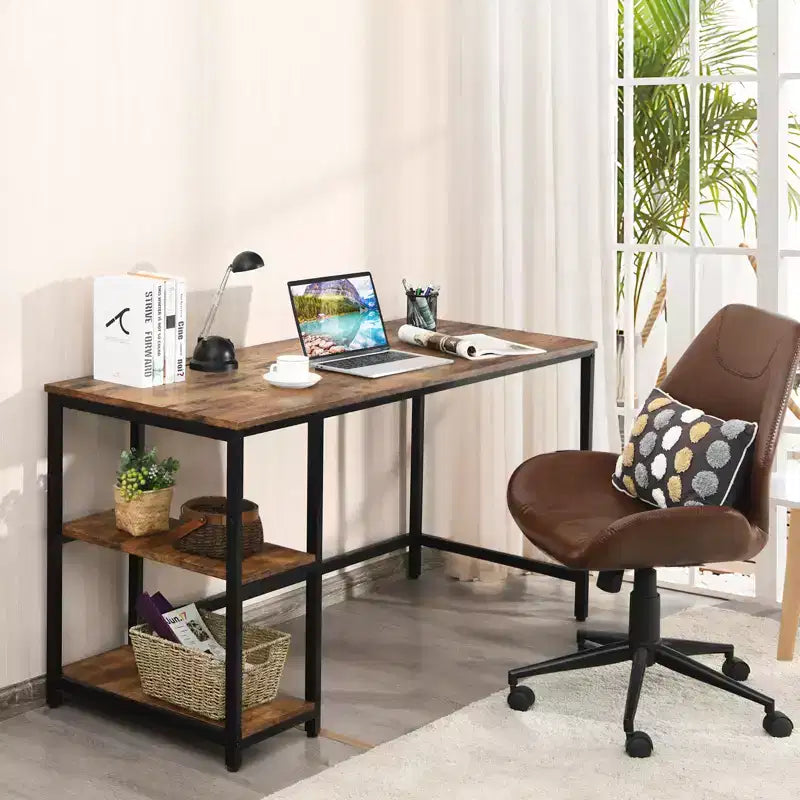 Bureau informatique Costway 55'' Table d'étude Poste de travail Maison avec étagère réglable Noir/Café/Marron