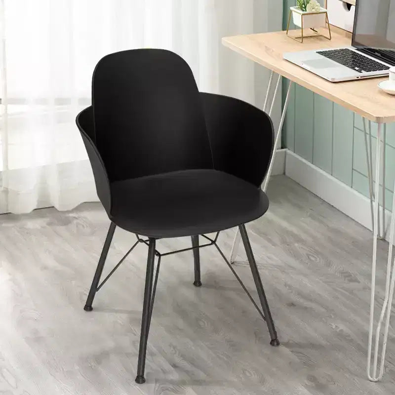 Costway Lot de 4 chaises de salle à manger modernes en plastique avec accoudoirs et pieds en métal Blanc