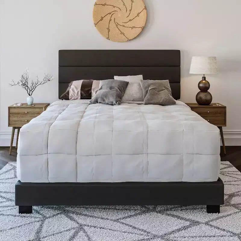 Lit plateforme rembourré en similicuir Caprice - Eco Dream