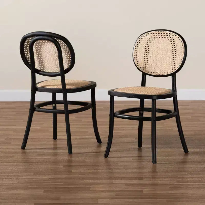 Ensemble de 2 chaises de salle à manger Garold en rotin tressé et bois avec canne - Baxton Studio