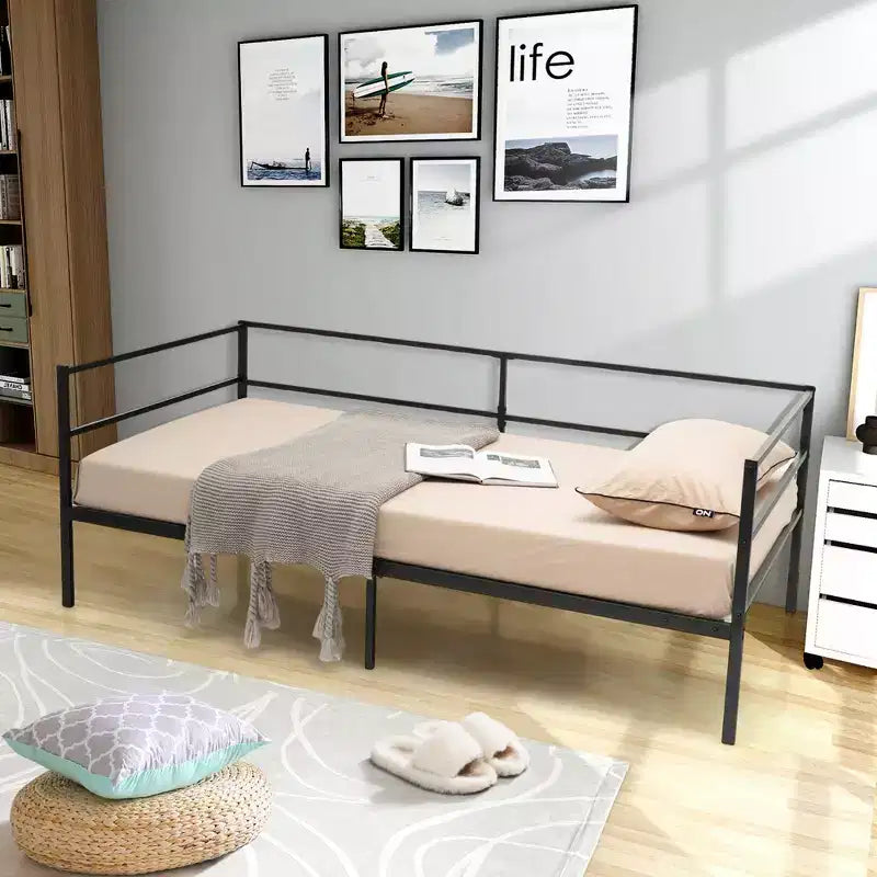 Cadre de canapé-lit double en métal Costway avec tête de lit pour chambre d'amis - Salon