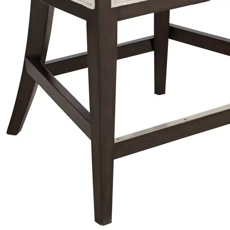 Tabouret de bar Jasper Truffle Wood 55 Downing Street, marron, hauteur 63,5 cm, coussin en tissu moderne couleur avoine avec dossier et repose-pieds pour îlot de cuisine hauteur comptoir