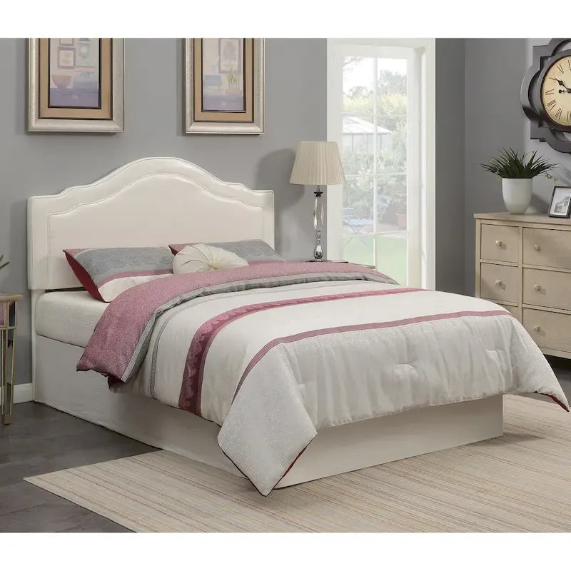 Tête de lit capitonnée Queen Camelback en similicuir avec montants réglables en hauteur – Crème, pour 1 à 2 personnes