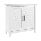 Meuble de rangement à 2 portes de style ferme avec motifs en X et étagère réglable – Gris Cape Cod / Gris délavé / Chêne blanc pur, pour 1 personne