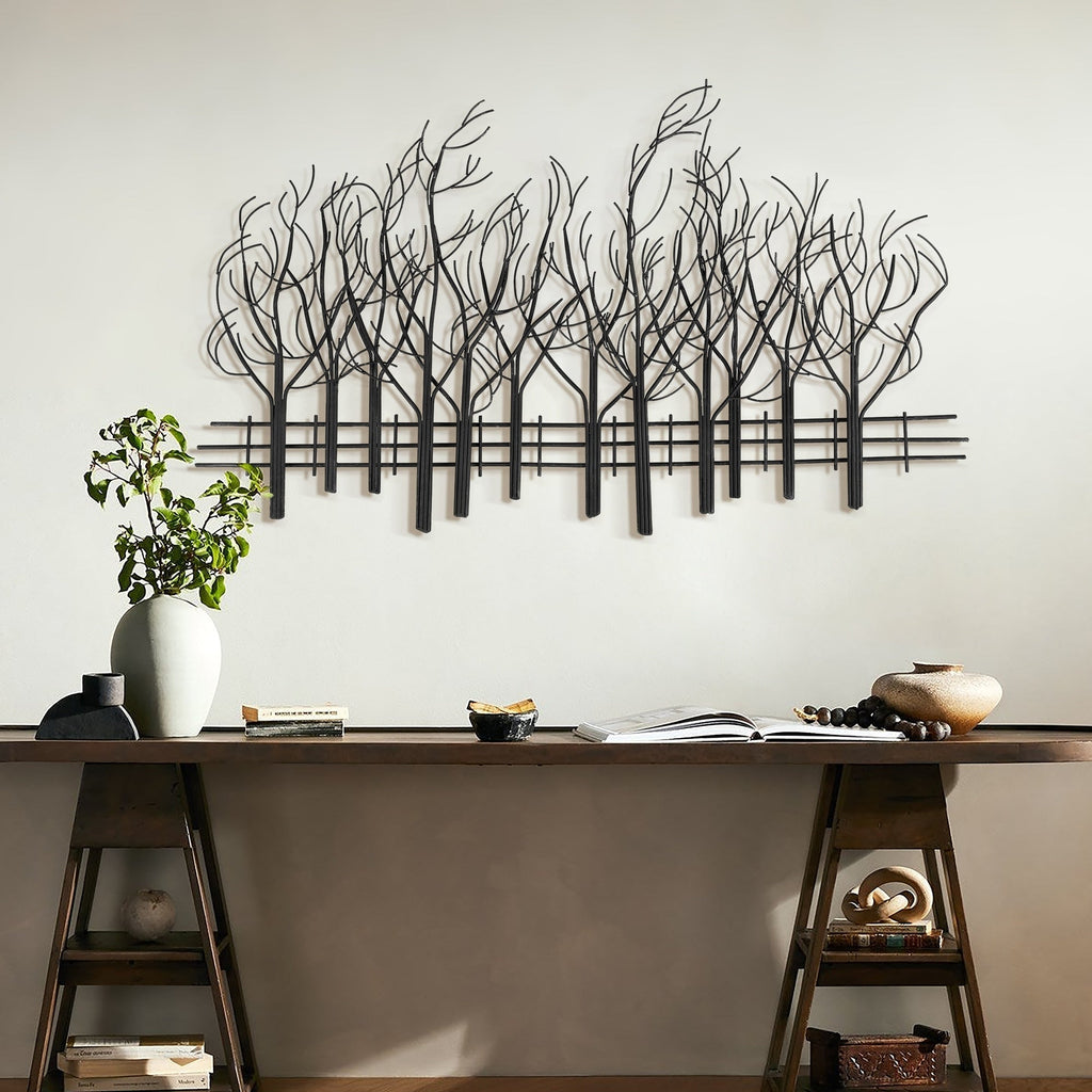 Décoration murale en métal noir : Champ d'arbres